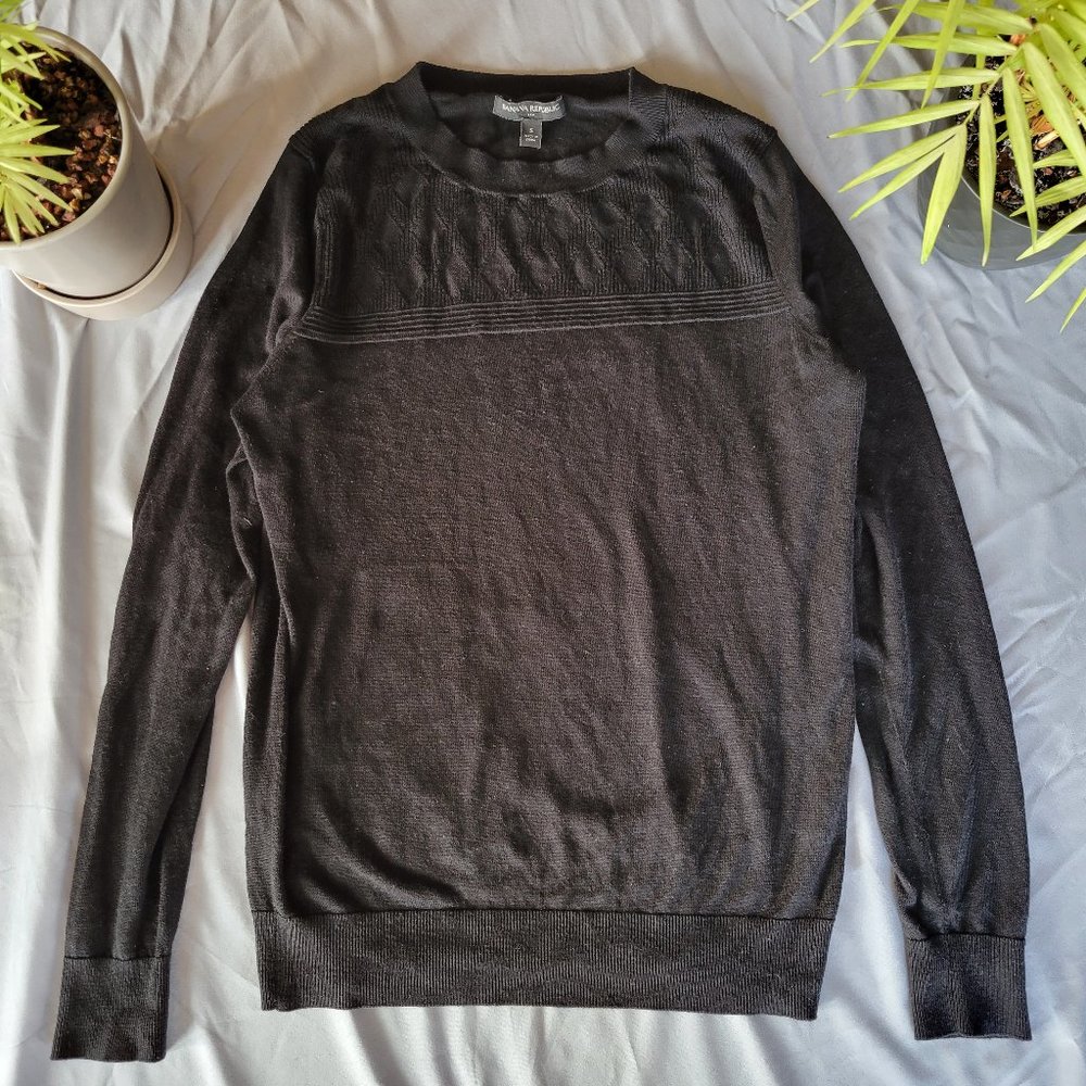 Banana Republic black lightweight sweater